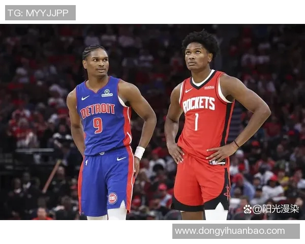 火箭队在与太阳队的第四节逆转战斗中展现惊人韧性与团队合作精神